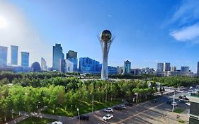 36 3Х Комн Кв На 1-8 Человек С Шикарным Видом На Байтерек